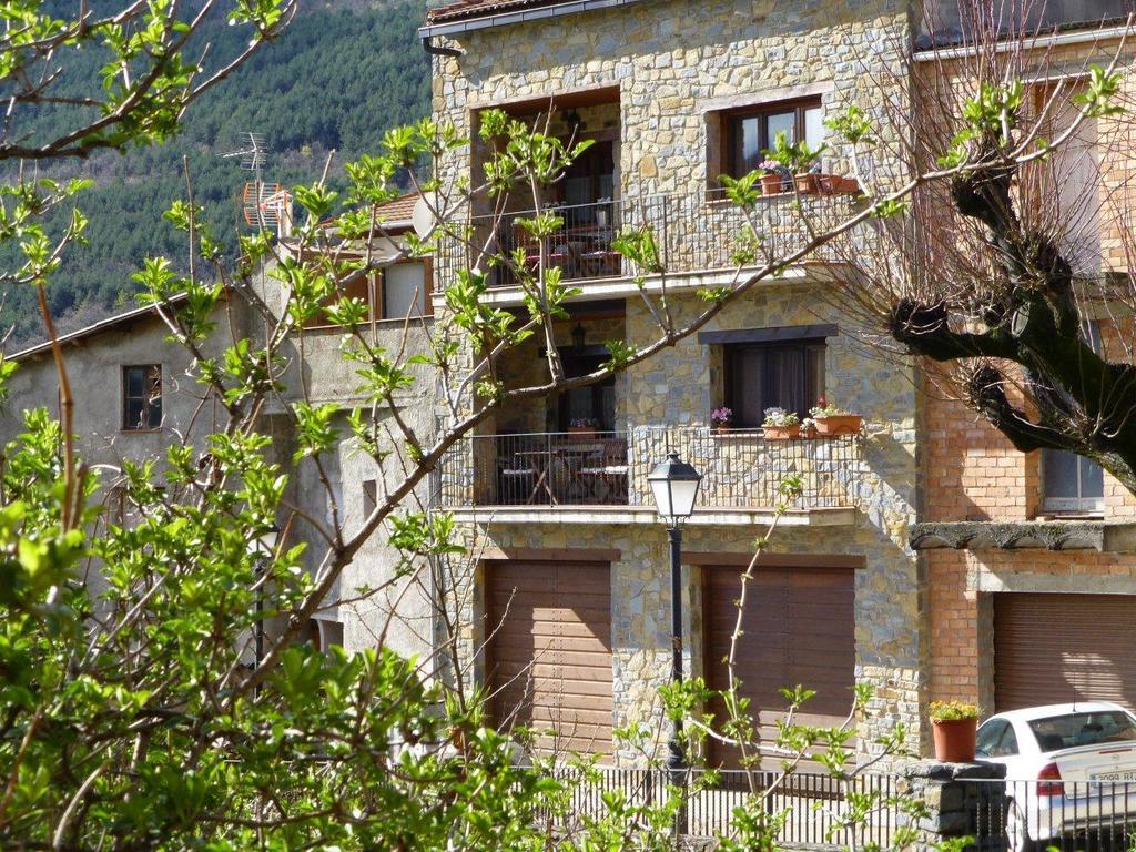 La Fusteria Del Casat Apartment Sarroca de Bellera Ngoại thất bức ảnh
